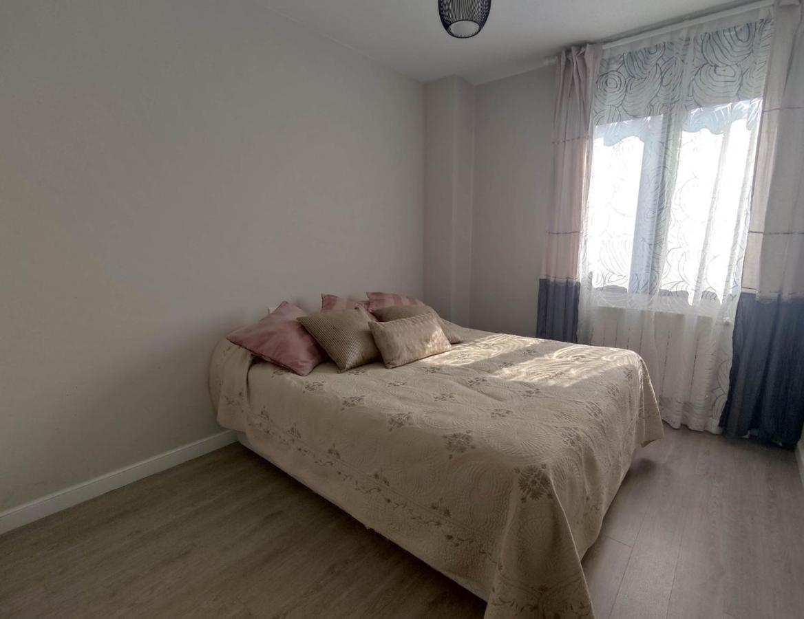 Precioso Apartamento Con Terraza, Pistas De Padel Y Piscinas Apartment Castro Urdiales Exterior photo