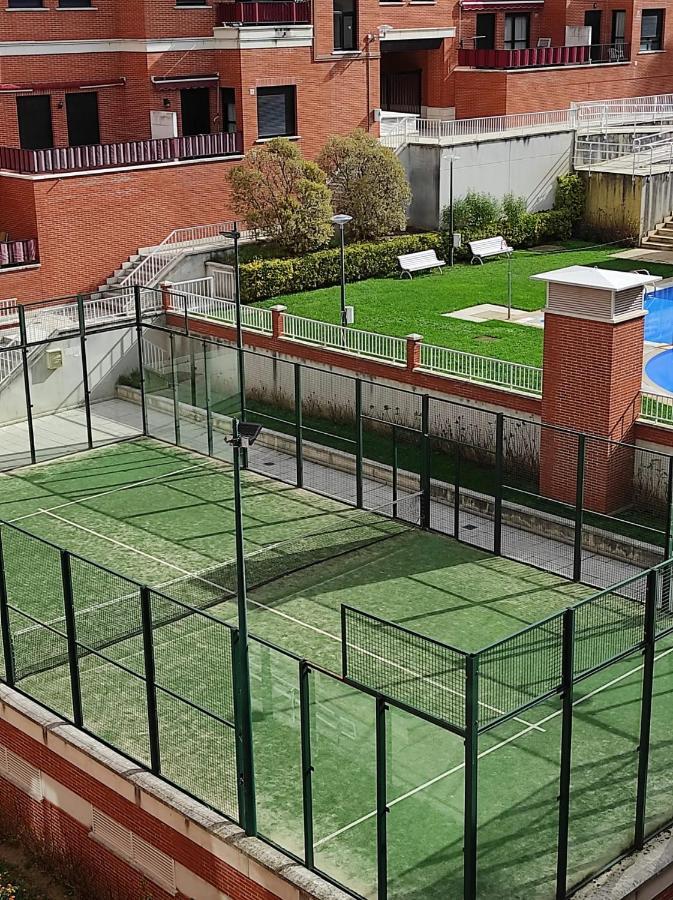 Precioso Apartamento Con Terraza, Pistas De Padel Y Piscinas Apartment Castro Urdiales Exterior photo