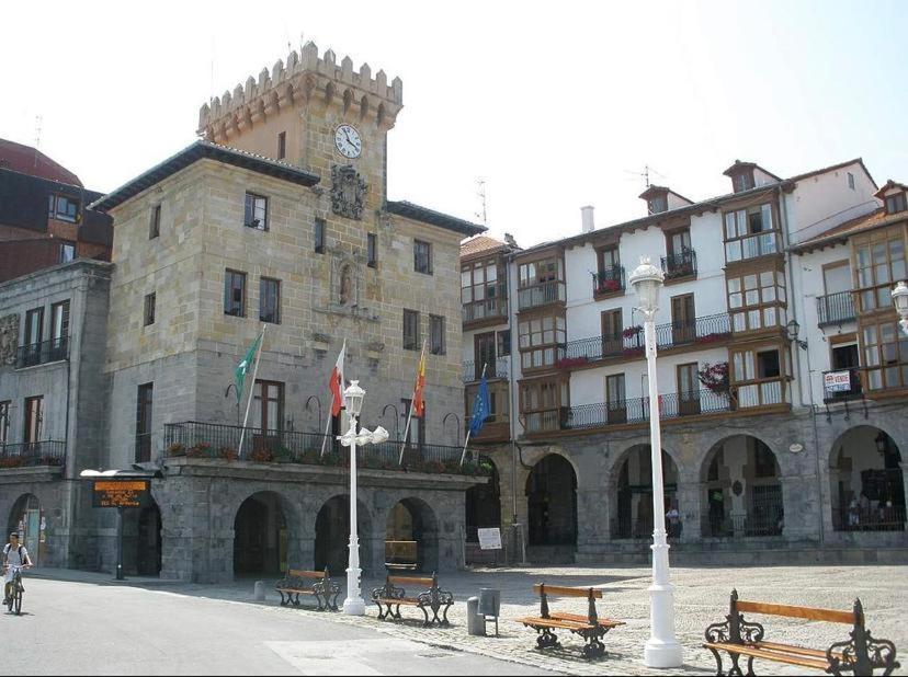 Precioso Apartamento Con Terraza, Pistas De Padel Y Piscinas Apartment Castro Urdiales Exterior photo